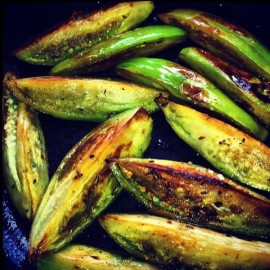 Jilo Comprido Verde Claro (aubergine africaine, Gilo, jiló))